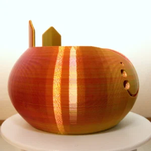 kissanpään muotoinen lankakulho.