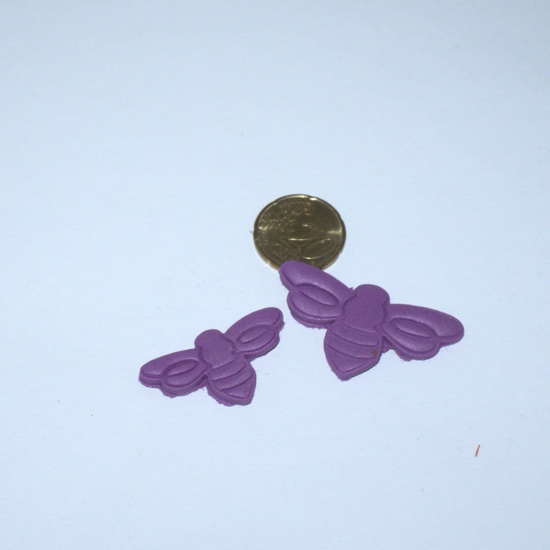 Mehiläinen askartelumassaleikkuri