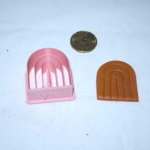 Art Deco -henkiset sateenkaaret (pienempi)
