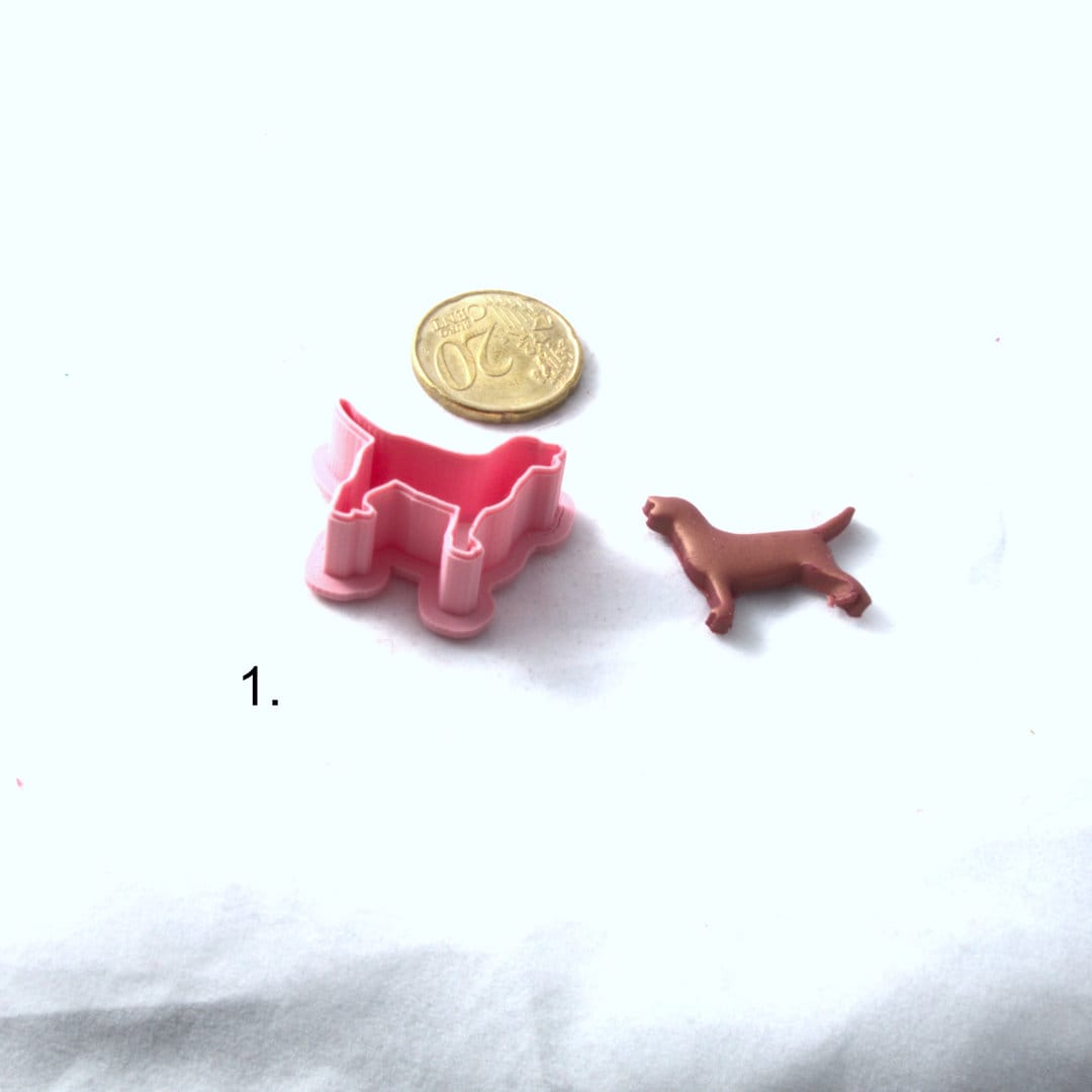 Seisova labradorinnoutaja askartelumassaleikkuri