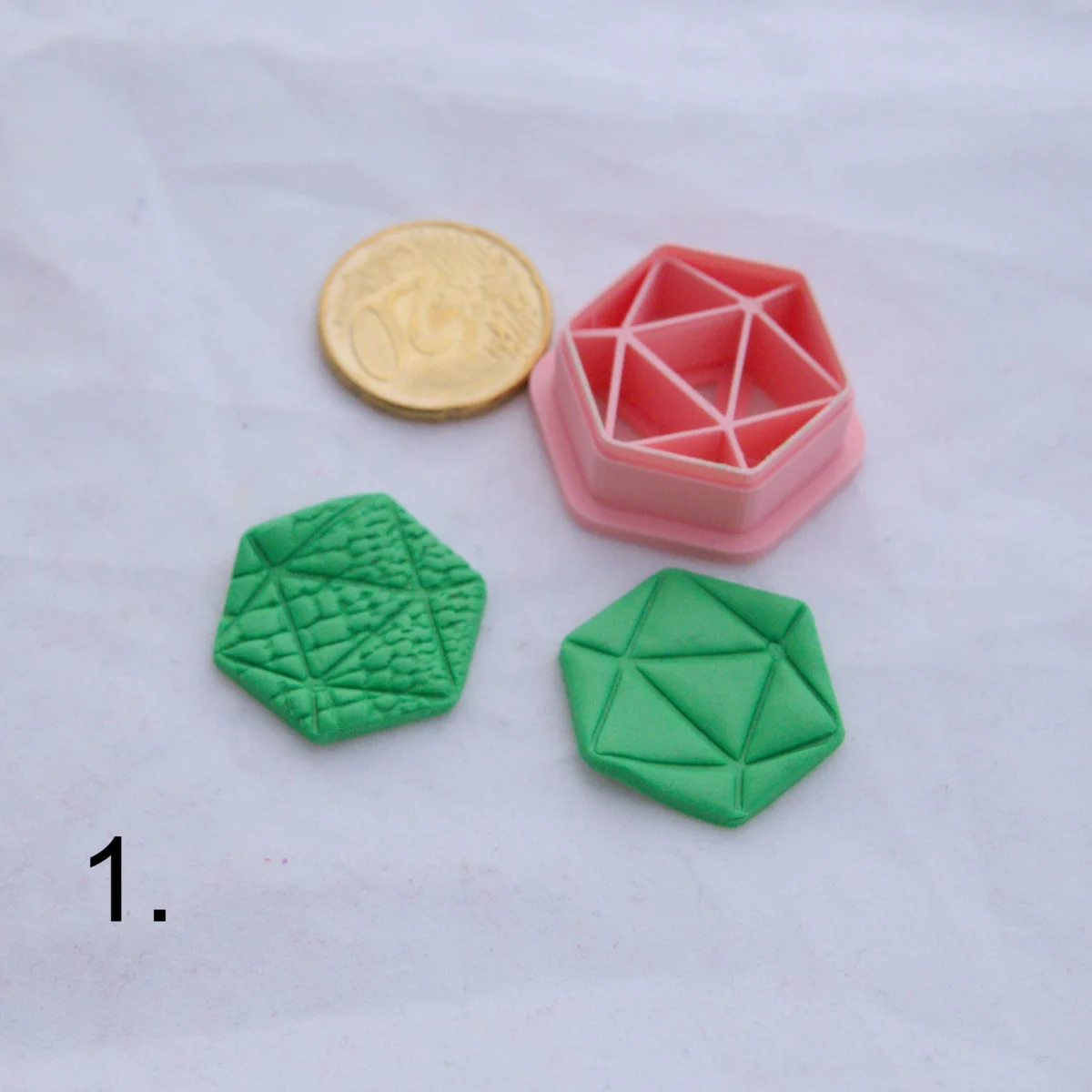 D20 noppa, askartelumassaleikkuri